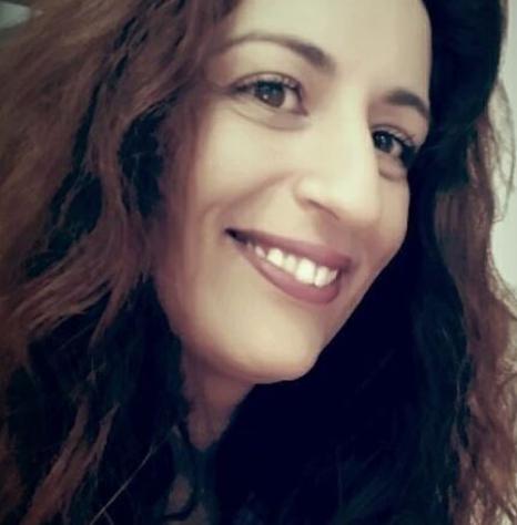 sorrisodifuoco: alta 165cm, 53kg, cerco uomo vicino Tel: