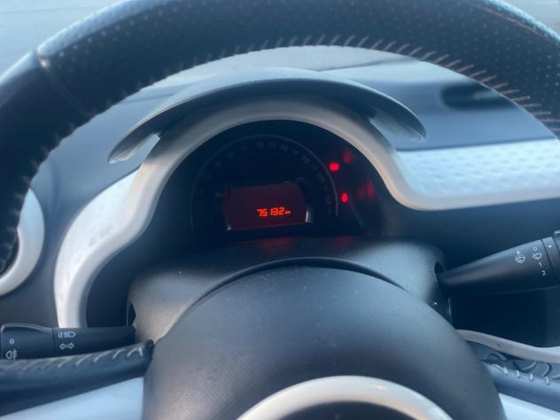 Renault Twingo 1.0 SCe Live 2015 - Foto 5