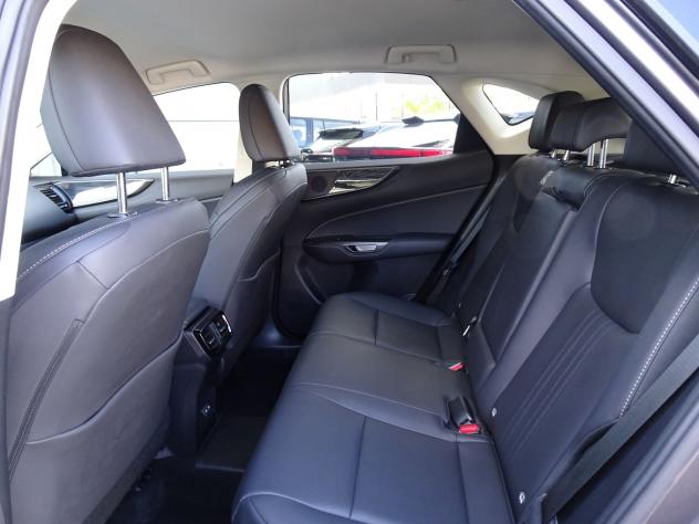 Lexus NX Plug-in 4WD Premium + - Foto 10