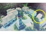 VILLA IN BORGO