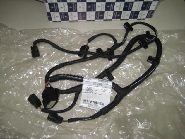 CABLAGGIO SENSORI PARAURTI POSTERIORE MASERATI LEVANTE 670032365 - Foto 2