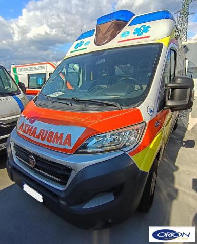 FIAT DUCATO AMBULANZA (4418)
