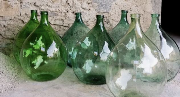 **DAMIGIANE IN VETRO 54 E 28 LITRI – VINO, ARREDAMENTO ED EVENTI** - Foto 2