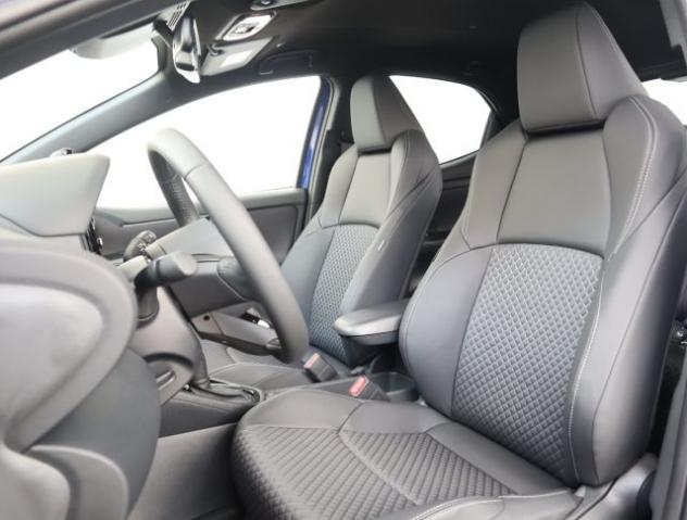 TOYOTA Yaris 1.5 Hybrid 5 porte Lounge *PROMO PARISI GROUP* rif. 22905291 - Foto 8
