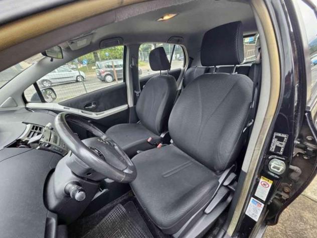TOYOTA Yaris 1.3 5 porte M-MT Sol rif. 23354358 - Foto 7