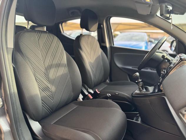 Lancia Ypsilon 1.0 FireFly Hybrid GOLD. grigio met. - Foto 10