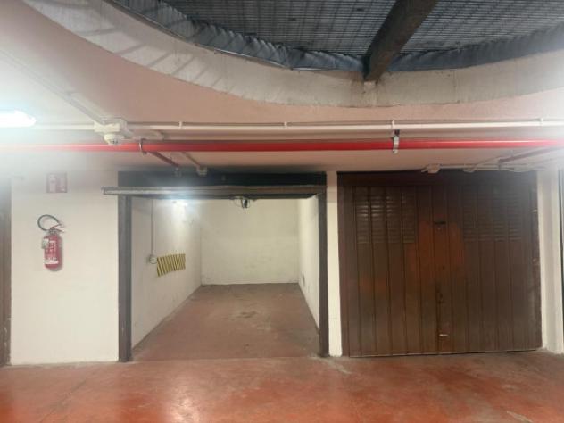 Box / Garage di 14 m² in affitto a Milano - Foto 2