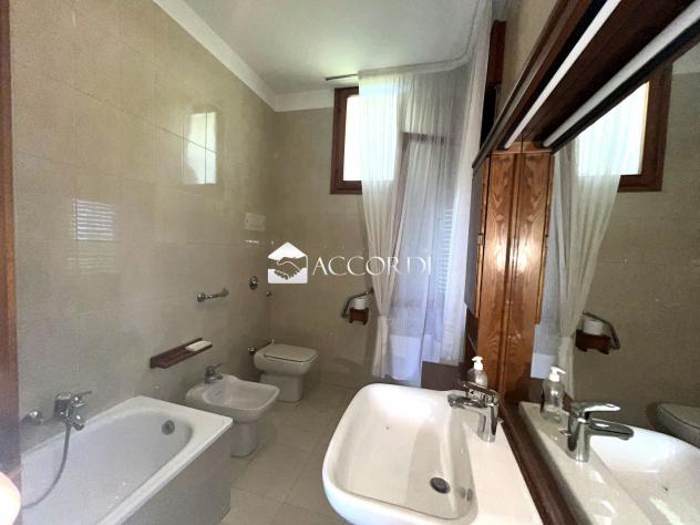 CASA INDIPENDENTE di 5 vani e di 300 mq (MARENO DI PIAVE) rif. GG80 - Foto 14