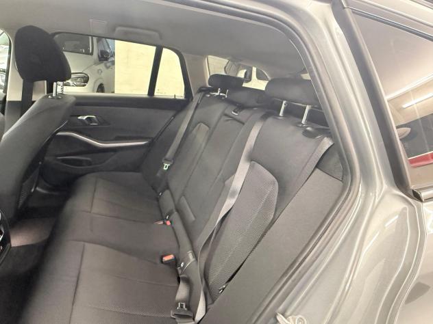 Bmw serie 3 sw 318d 48V Touring - Foto 8