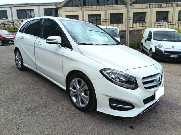 MERCEDES-BENZ B 200 d Automatic Sport rif. 23530247 - Foto 2