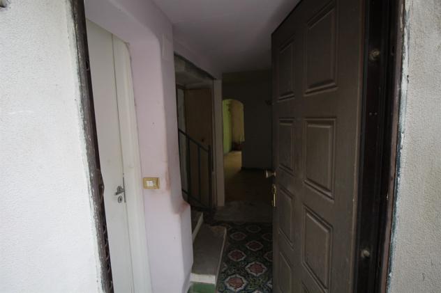 VENDESI APPARTAMENTO IN VIA A. DI SANGIULIANO - Foto 4