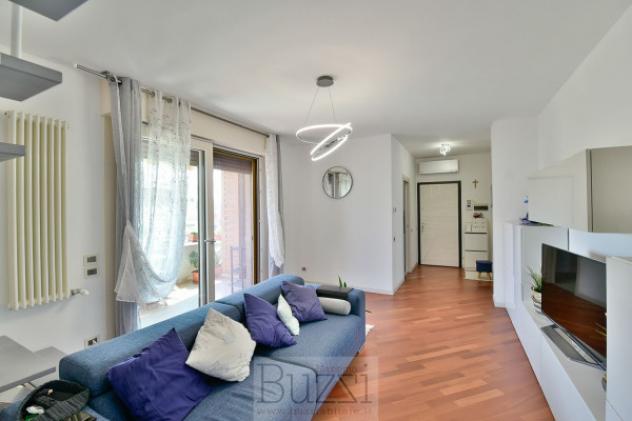 Appartamento di 166 m² con 5 locali e box auto in vendita a Nova Milanese - Foto 3
