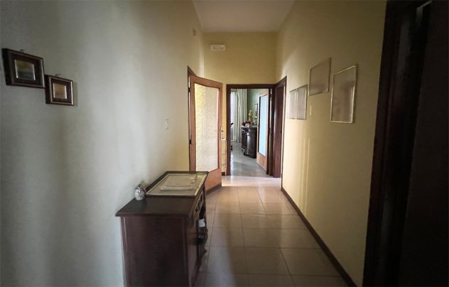 Ampio appartamento con balcone e Terrazza - Foto 9