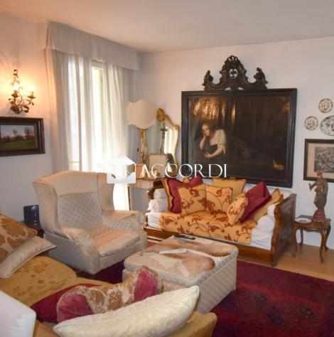 CASA INDIPENDENTE di 7 vani e di 192 mq (CONEGLIANO) rif. MM03_8 - Foto 9