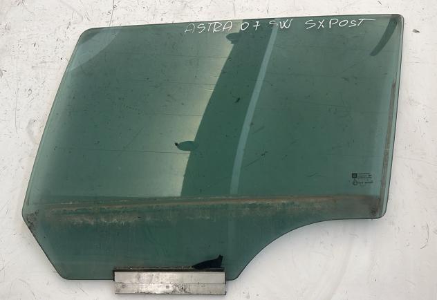 VETRO SCENDENTE POSTERIORE SINISTRO OPEL Astra H S. Wagon (0407)