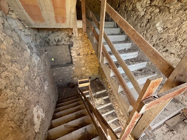 ANTICO FABBRICATO RURALE CON TERRENO - CASTELFORTE - Rif. V3154 - Foto 7