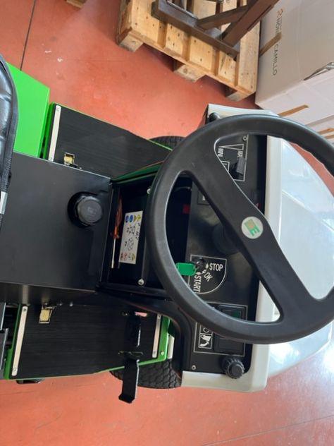 Trattorino Taglia erba Etesia Mvehh Idro 100 - Foto 4