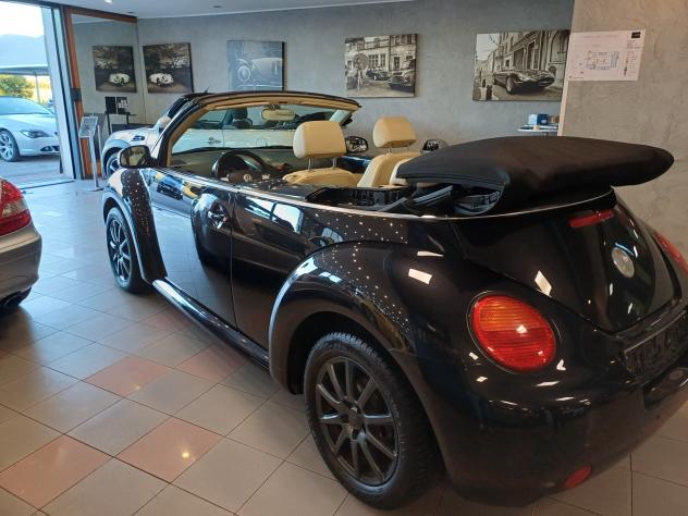 Volkswagen New Beetle 2.0 Cabrio - Foto 9