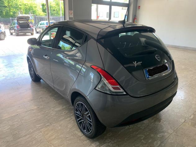 Lancia Ypsilon 1.0 FireFly 5 porte S&S Hybrid Silver Plus - Foto 4