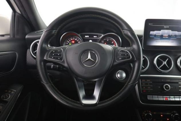 MERCEDES-BENZ A 180 A 180 d Automatic Sport rif. 23925663 - Foto 4