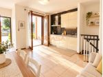 BILOCALE CON GIARDINO E BOX