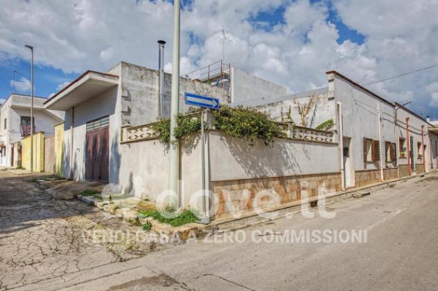 Casa indipendente di 135 m² con 5 locali e box auto in vendita a Maruggio - Foto 4