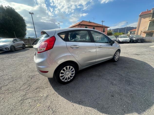 Ford Fiesta 1.5 TDCi 75CV 5 porte - Foto 8
