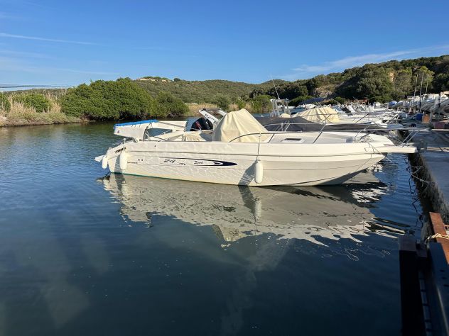 Mano Marine 24 Sport - 2 posti letto + WC - Mercruiser 260cv