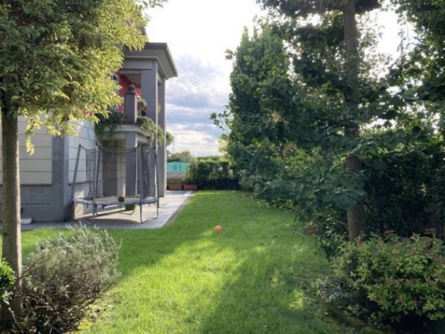 Immobile in asta di 385 m² con più di 5 locali e box auto in vendita a Cortenuova - Foto 2