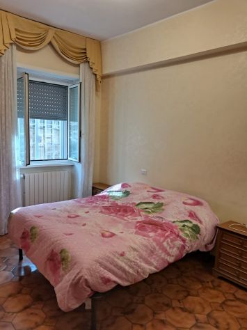 STANZA SINGOLA PER STUDENTESSA O LAVORATRICE DONNA