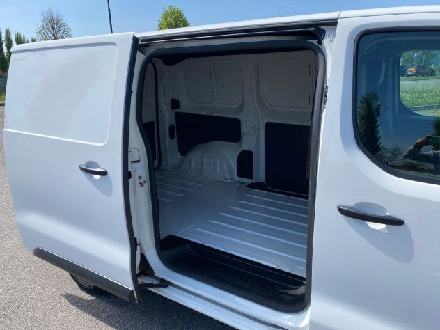 Opel Vivaro L2 H1 - 2020 - Foto 6