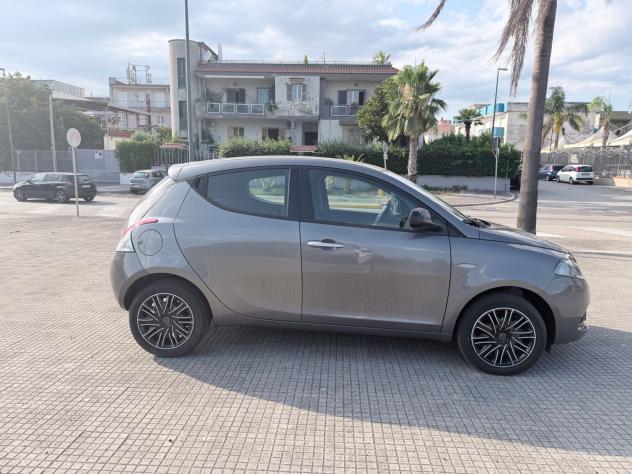 Lancia Ypsilon 1.0 FireFly 5 porte S&S Hybrid Gold - Foto 7