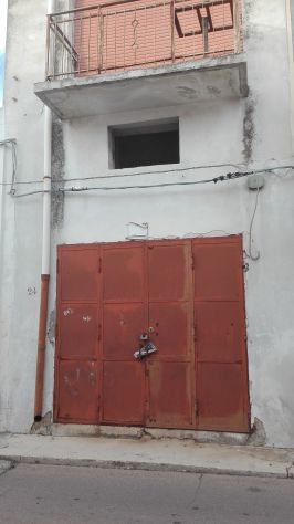 Laboratorio/Magazzino nel centro di Torricella (TA) - Foto 4