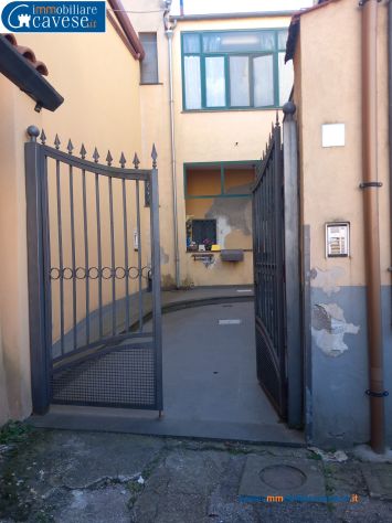 Baronissi (SA) – Via Verdi (alle spalle di Villa Farina)