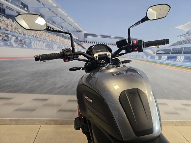 Triumph Trident 660 04/2023 - Km 22700 - Foto 6