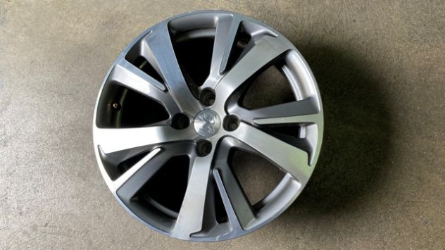 Cerchione in lega originale Peugeot 2008 17 pollici (9678398277) - Foto 2