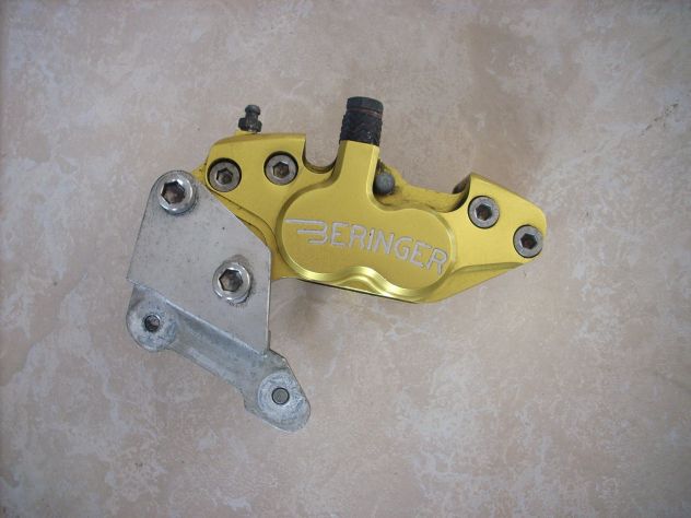 Pinza Freno Anteriore Beringer Oro 4 Pistoncini Racing Supermotard Nuovo