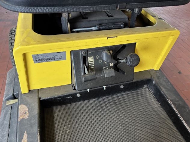 SPAZZATRICE KARCHER KMR TRAC - Foto 2
