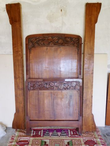 Testiere letto primi 900 in legno massello scolpito mano