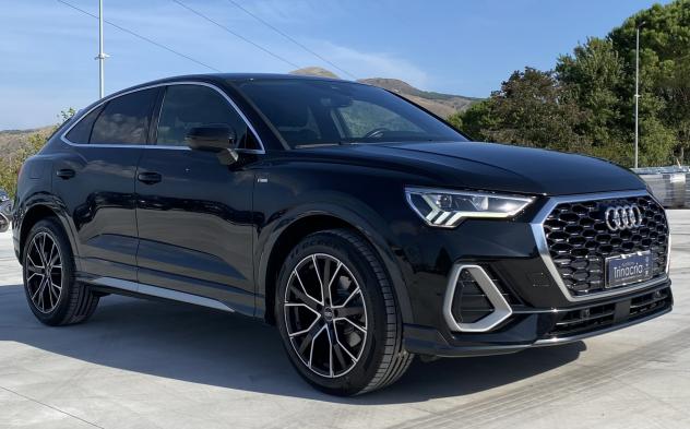 Audi Q3 SPB S line interno ed esterno 2.0 TDI 150CV S-Tronic 35 - Foto 3