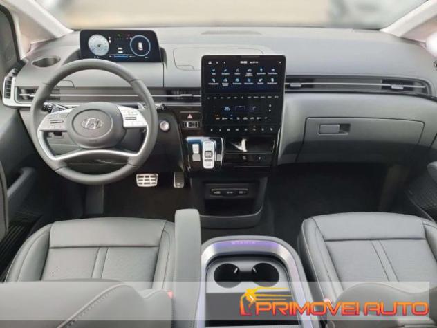 HYUNDAI Staria 2.2 AT 2WD 7 posti Signature rif. 21146583