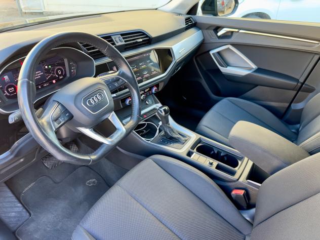 Audi Q3 35 TDI S tronic Business Advanced - Foto 7