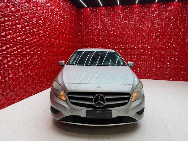 Mercedes-benz A 180 CDI Automatic Premium UNICO PROPRIETARIO OK NEOPATENTATI - Foto 2