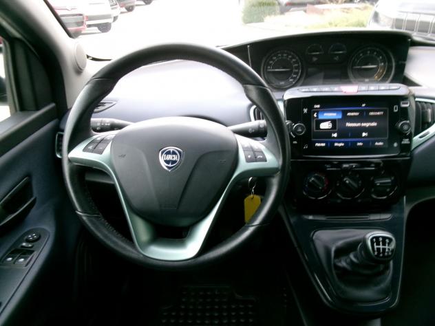 Lancia Ypsilon Ypsilon 1.0 FireFly 5 porte S&S Hybrid Gold Plus - Foto 9