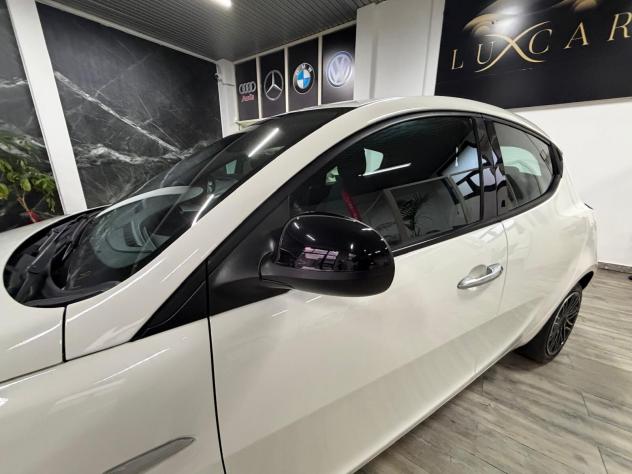 Lancia Ypsilon 1.0 FireFly 5 porte S&S Hybrid Gold - Foto 6
