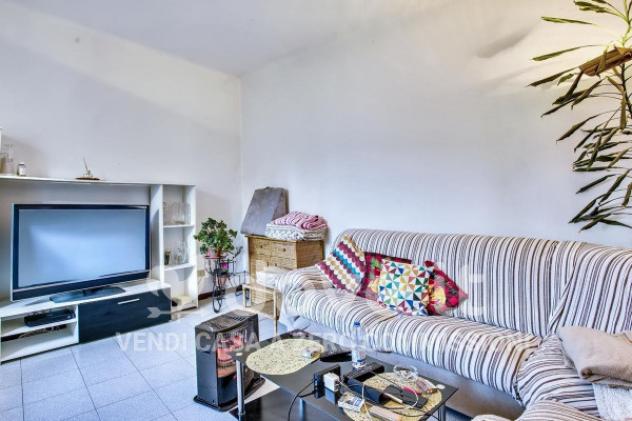 Villa di 150 m² con 5 locali e posto auto in vendita a Luvinate - Foto 12