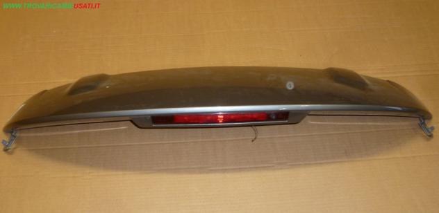 SPOILER POST. GRIGIO MEDIO MET. 960307284R RENAULT CLIO (B98/K98) 5p / Sporter Carrozzeria Lamierati esterni Paraurti Spoiler paraur RENAULT - CLI