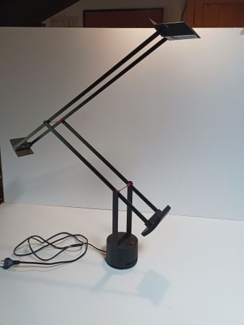 Lampada Tizio