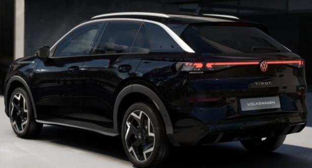VOLKSWAGEN T-Roc 1.5 eTSI ACT 150 CV DSG R-line Tetto panoramco rif. 23488203 - Foto 3