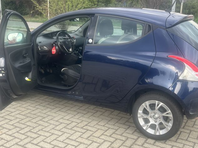 Lancia Ypsilon 1.2 69 CV 2015 Seconda proprietaria - Foto 5